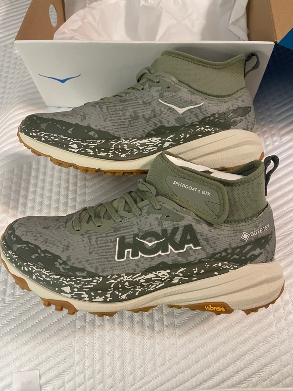 Hoka Speedgoat 6 GTX Trail Boots in Olive and Tan
